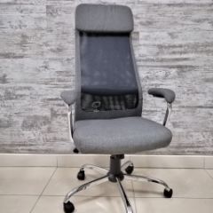 Кресло Barneo K-115 для персонала (серая ткань, черная сетка) в Заречном - zarechnyy.mebel24.online | фото